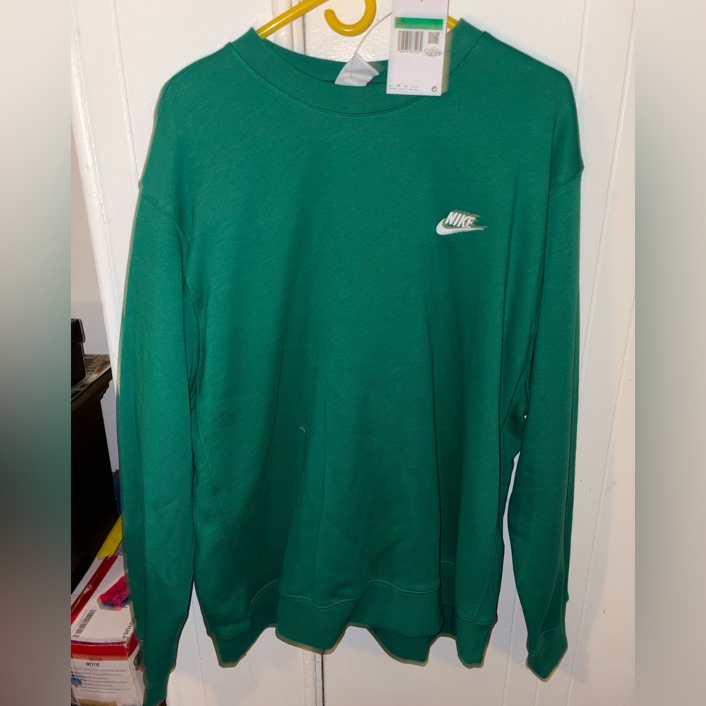 Nike Men's Classic Green Crewneck Sweater